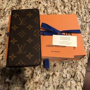 Sold-Louis Vuitton iphone 7&8 Plus folio